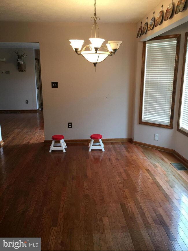 3170 Dellinger Acres, Edinburg, VA 22824 - photo 7