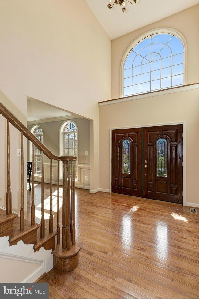 816 Avonshire Ct, Sykesville, MD 21784 - photo 3