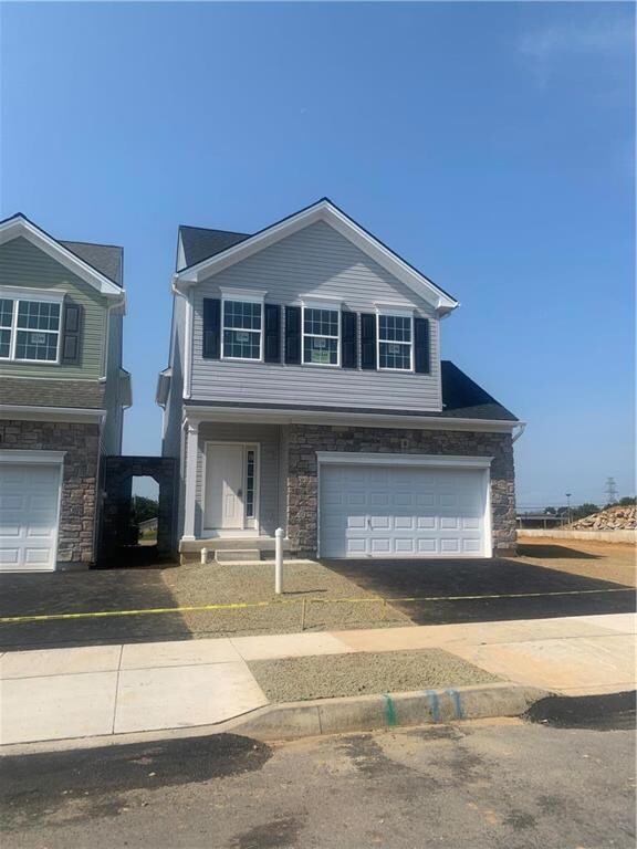 3194 W Huntington Ln unit 5, Stockertown, PA 18040 - photo 2