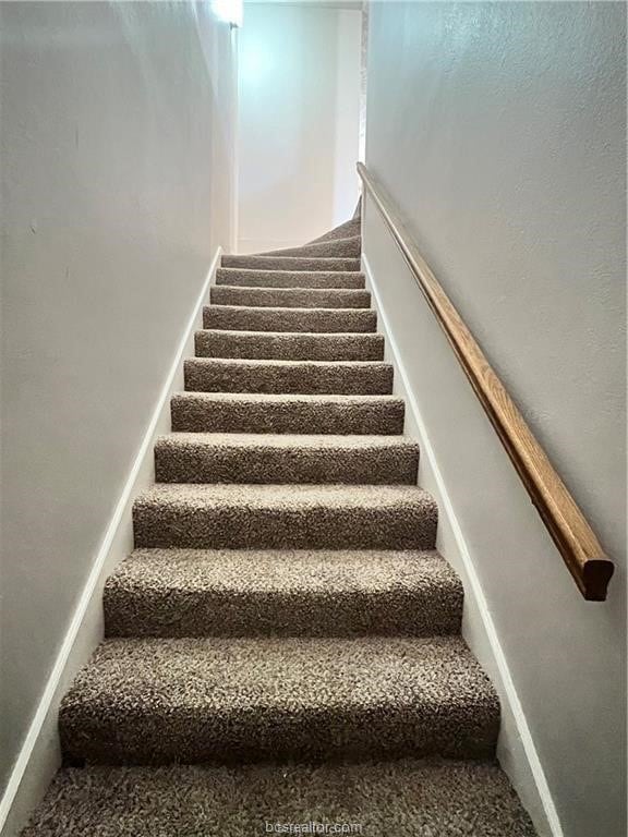 926 Spring Loop unit B, College Station, TX 77840 - photo 2