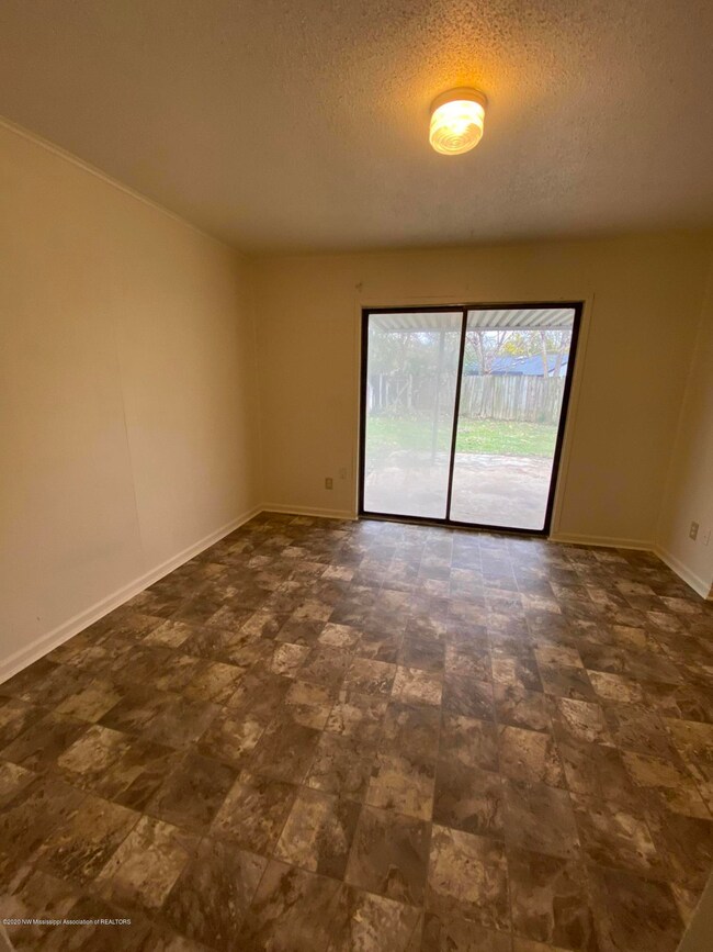 2D3642E5-84F8-40C5-AACE-BA13C9F711D3