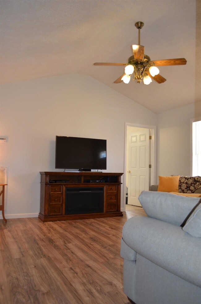 52 Woody Ln, Manchester, TN 37355 - photo 6