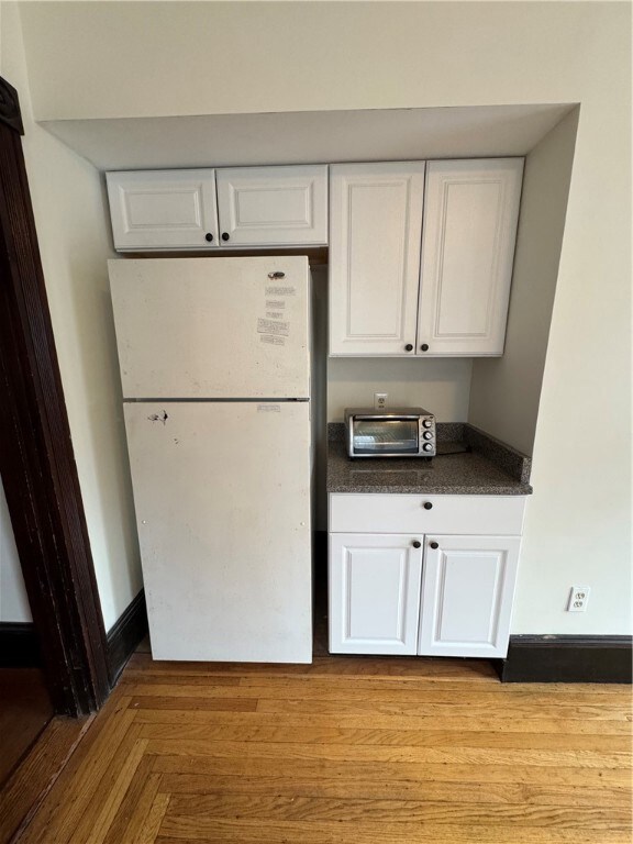 29 Powel Ave, Newport, RI 02840 - photo 5