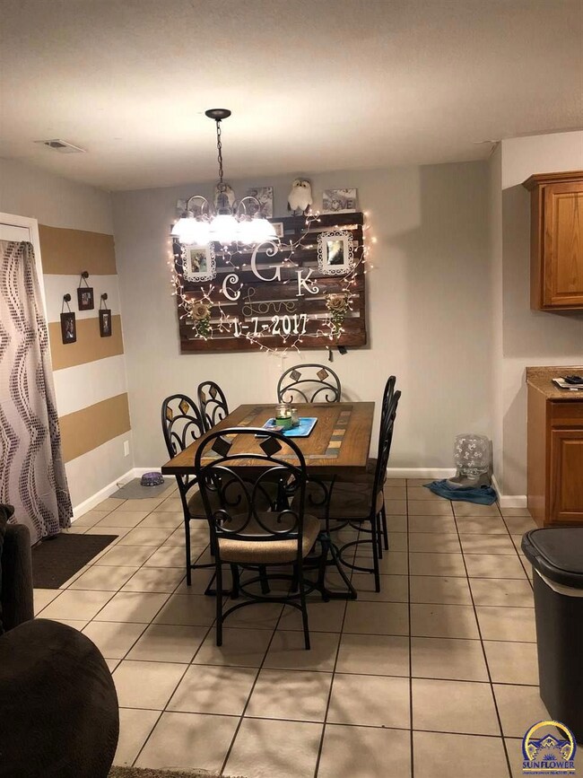 1612 SW 72nd Place, Topeka, KS 66619 - photo 5
