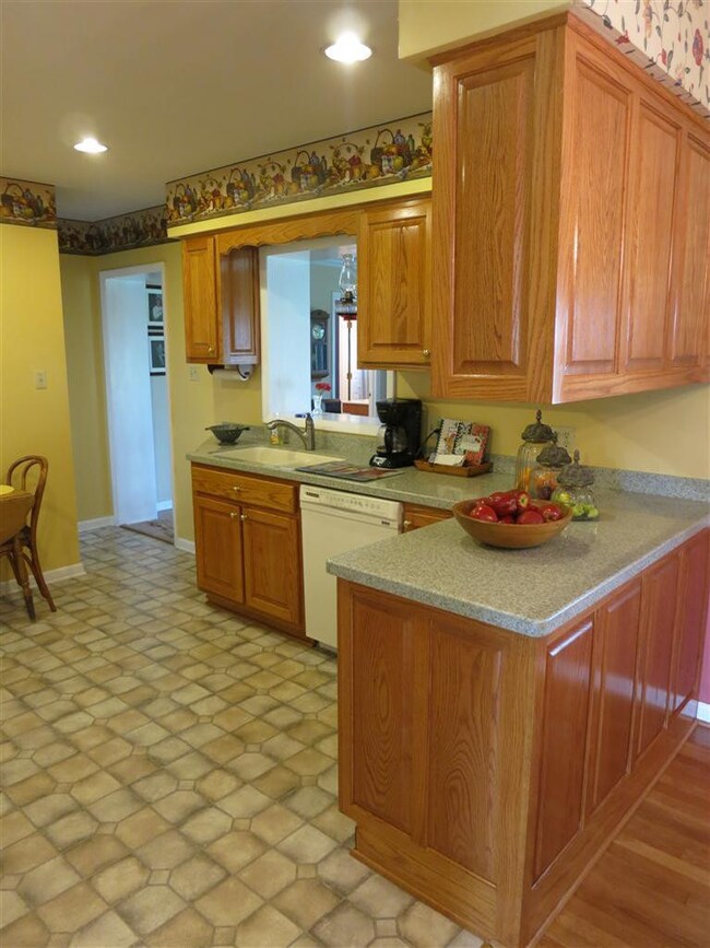 350 Pleasant Hill Dr, Harrodsburg, KY 40330 - photo 6