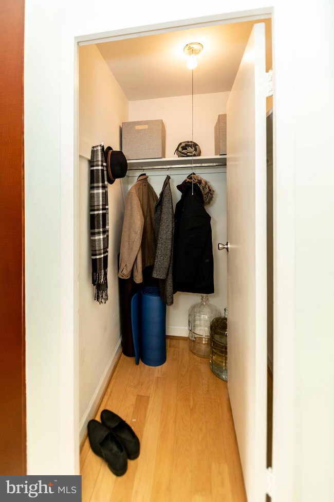 Imperial House unit 518, Washington, DC 20009 - photo 5