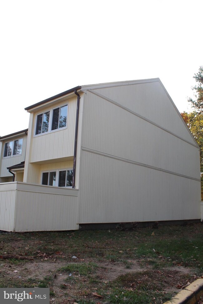 1740 Powder Horn Terrace, Woodbridge, VA 22191 - photo 3