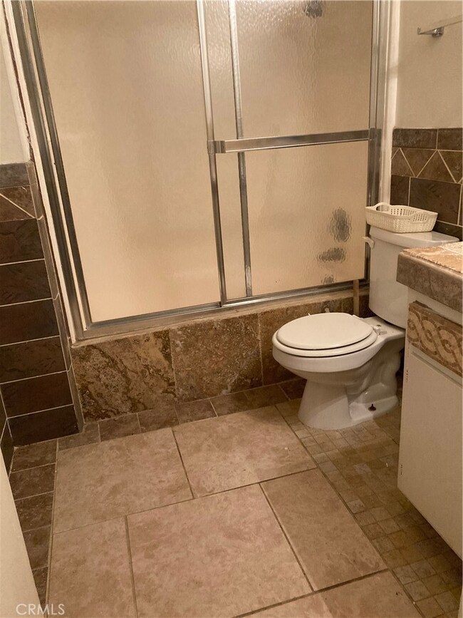 16390 Molino Dr, Victorville, CA 92395 - photo 5