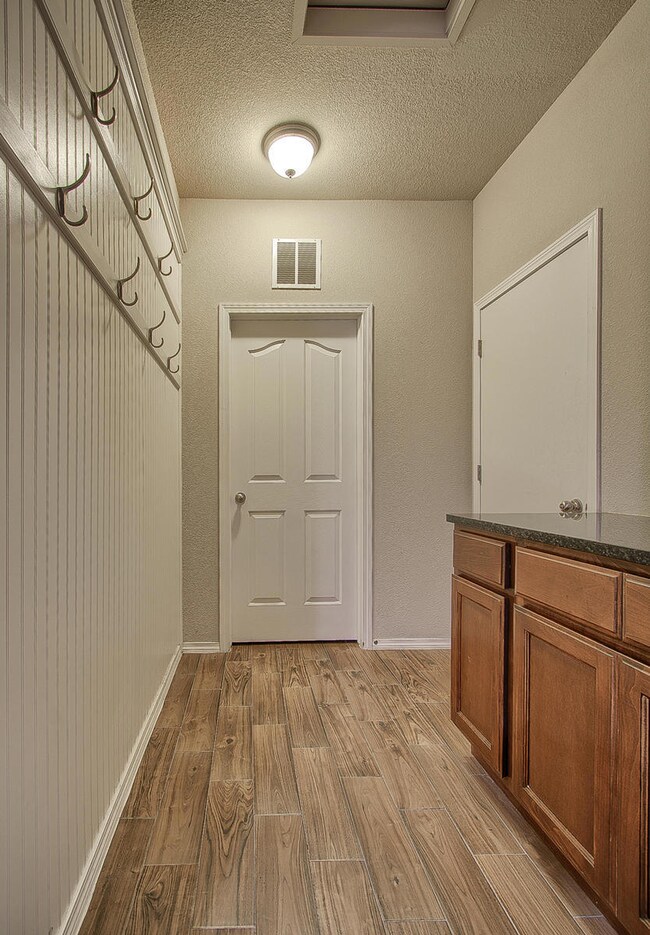 14905 Tim Hardaway, El Paso, TX 79938 - photo 4