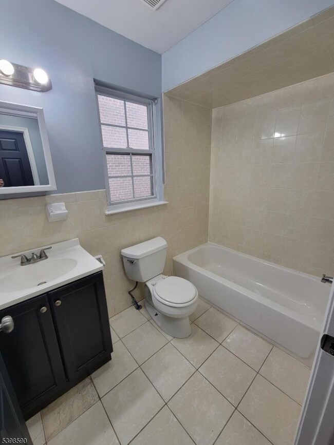 390 Union Ave unit 2, Irvington, NJ 07111 - photo 6
