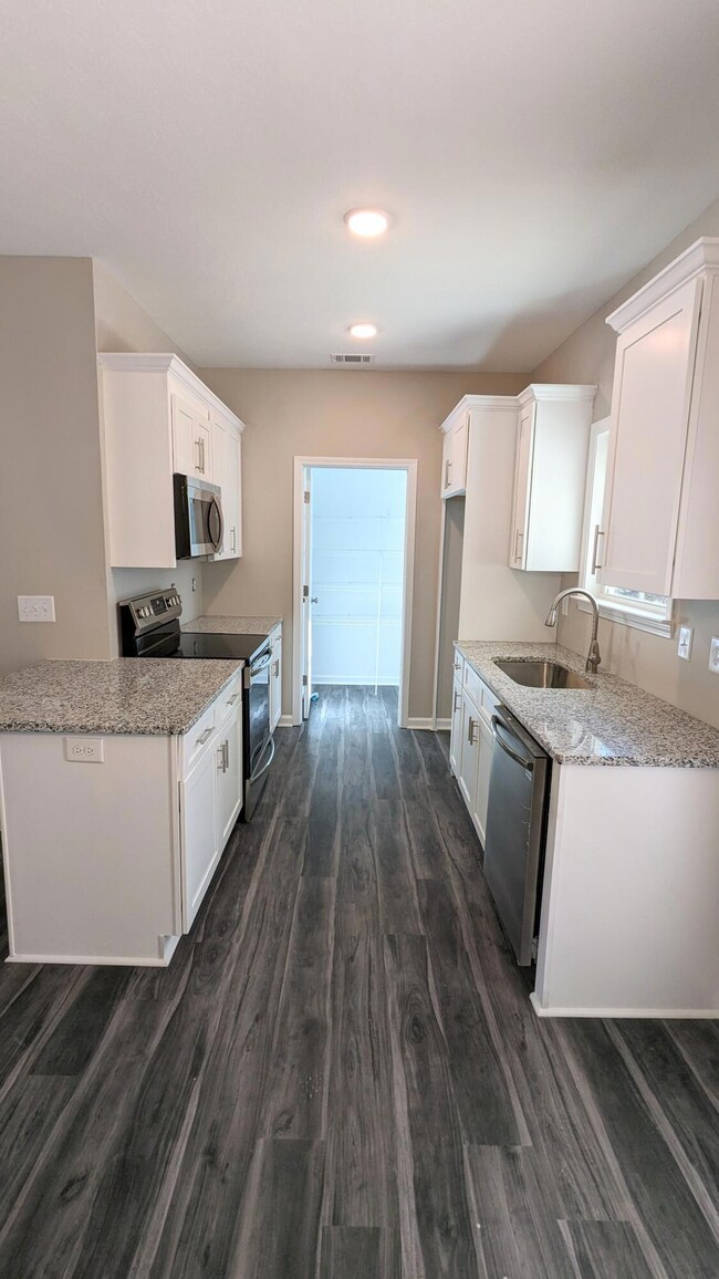 2316 Travis Rd, Augusta, GA 30906 - photo 3