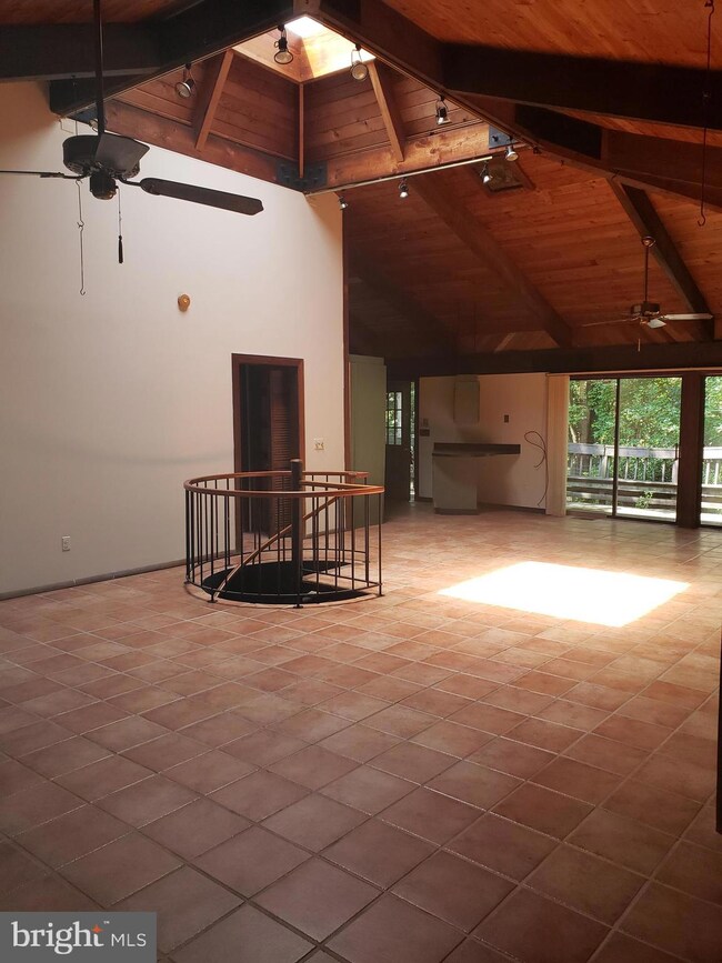 875 Harwood Rd, Harwood, MD 20776 - photo 4