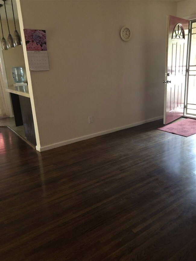 1207 Spruce Ave, Alamogordo, NM 88310 - photo 2