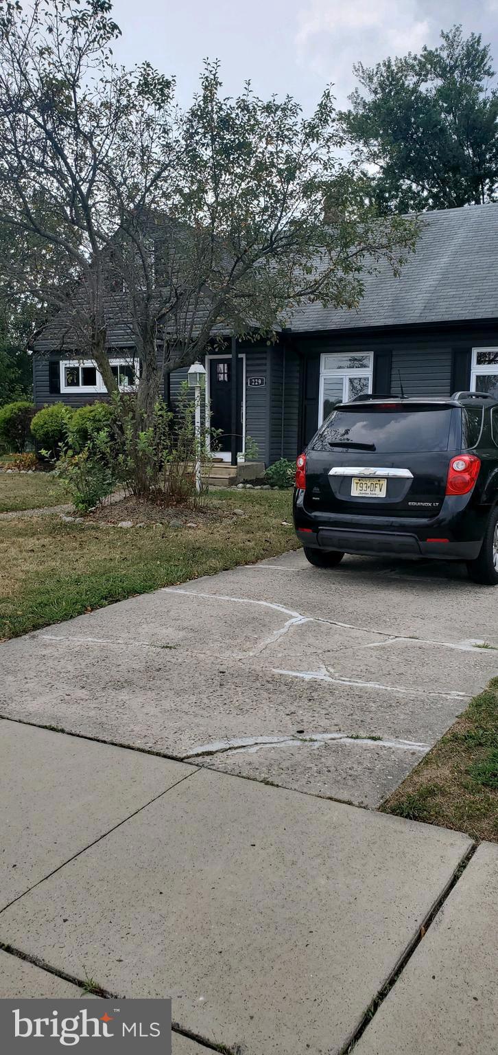 229 Schubert Ave, Runnemede, NJ 08078 - photo 2