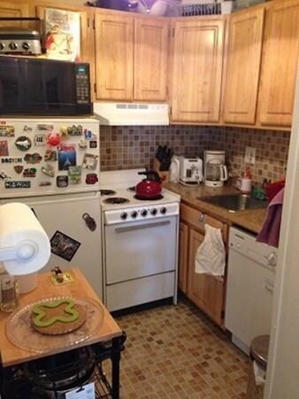 471 Commonwealth Ave unit 3F, Boston, MA 02215 - photo 2