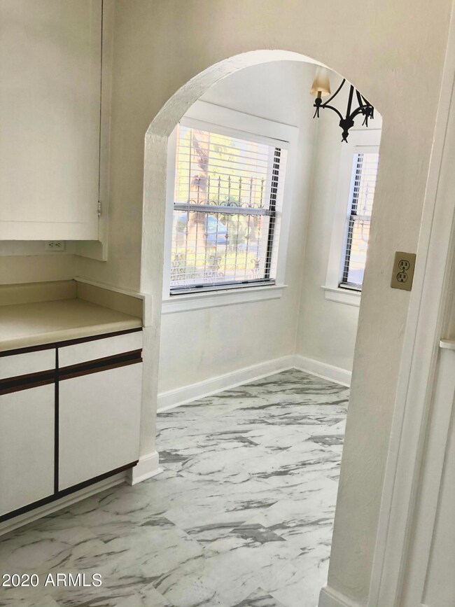 1139 E Palm Ln, Phoenix, AZ 85006 - photo 4