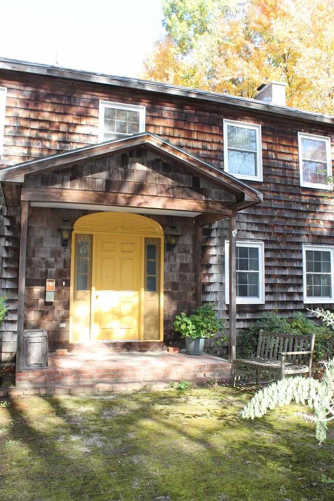 10 Birch Ln, Essex Junction, VT 05452 - photo 2