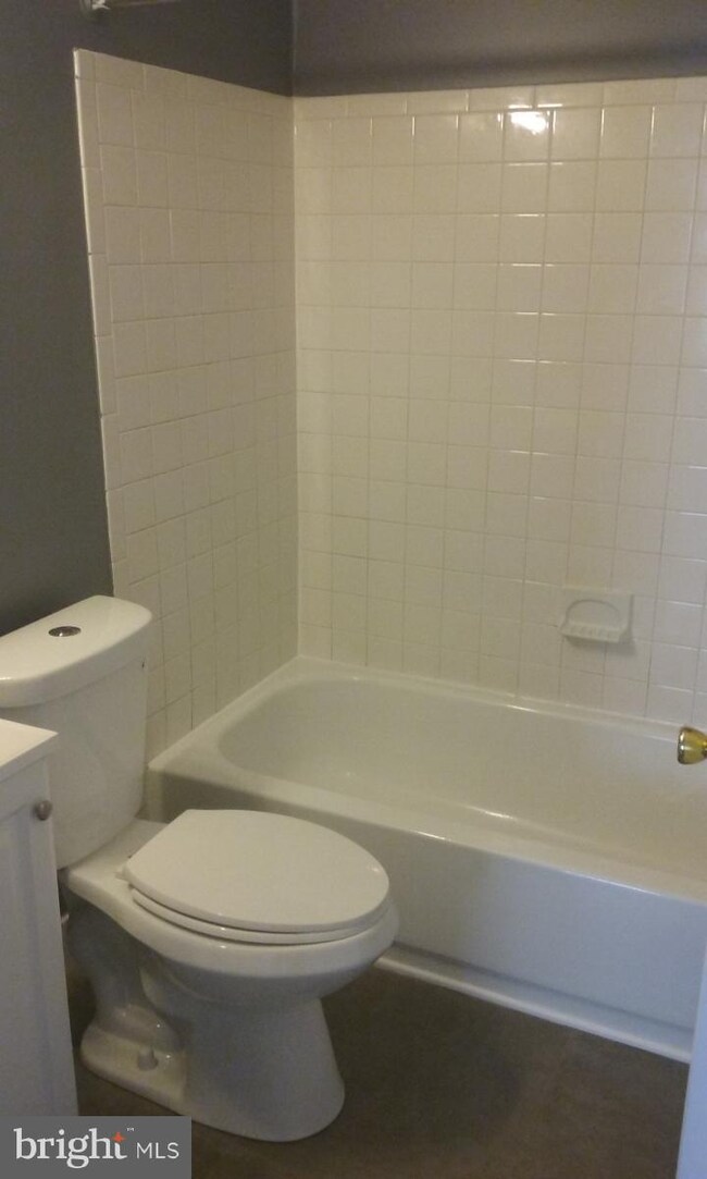 1033 Lawnton Terrace, Glenolden, PA 19036 - photo 6