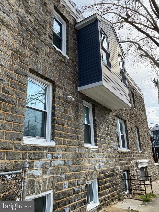 528 S 55th St unit 2, Philadelphia, PA 19143 - photo 3