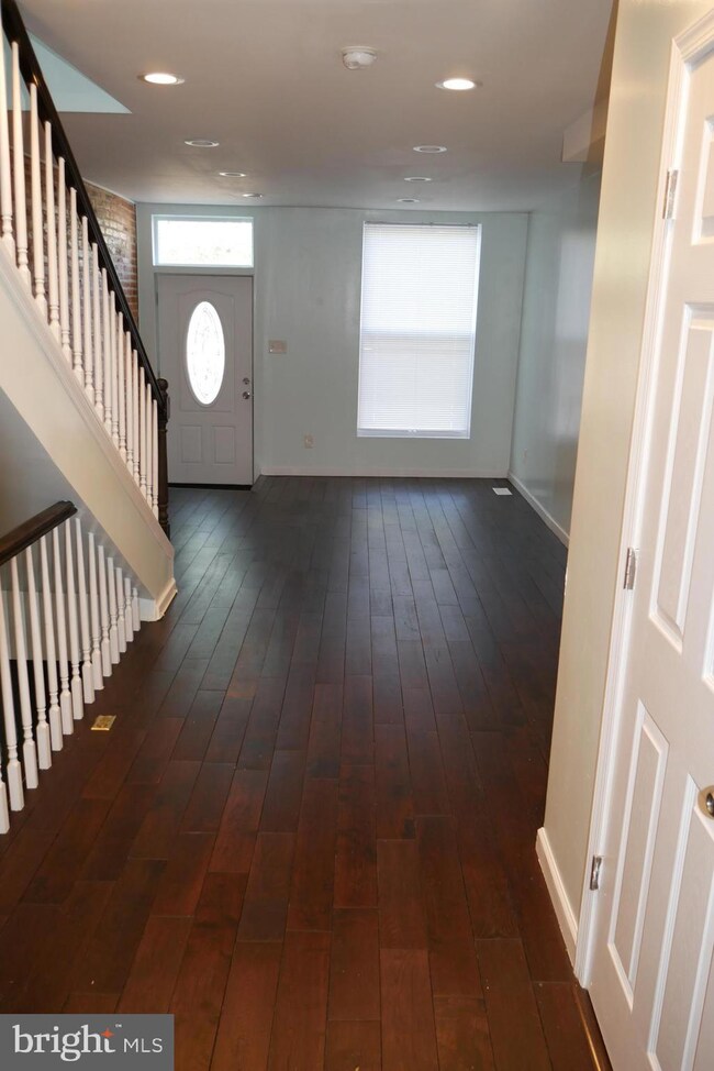 769 W Cross St, Baltimore, MD 21230 - photo 2