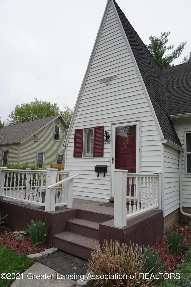 556 Brookland Blvd, Lansing, MI 48910 - photo 2