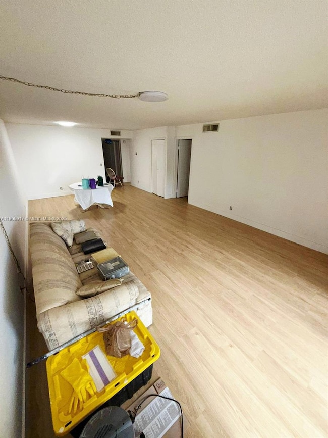 440 Lakeview Dr unit 102, Weston, FL 33326 - photo 5