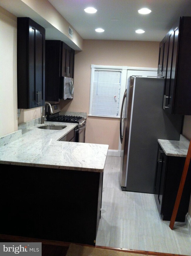 3909 Colborne Rd, Baltimore, MD 21229 - photo 3