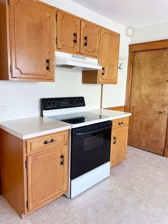 96 Margin St unit 2, Salem, MA 01970 - photo 3