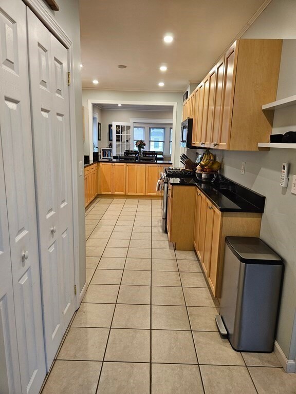 42 Parsons St unit 44, Brighton, MA 02135 - photo 4