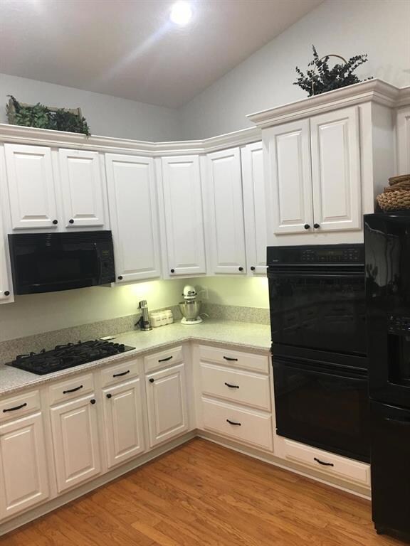 Kitchen Double Ovens