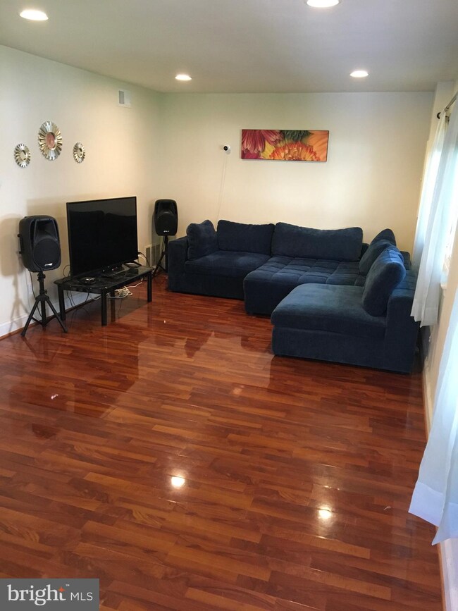 7911 Casa Grande Place unit A, Alexandria, VA 22309 - photo 5