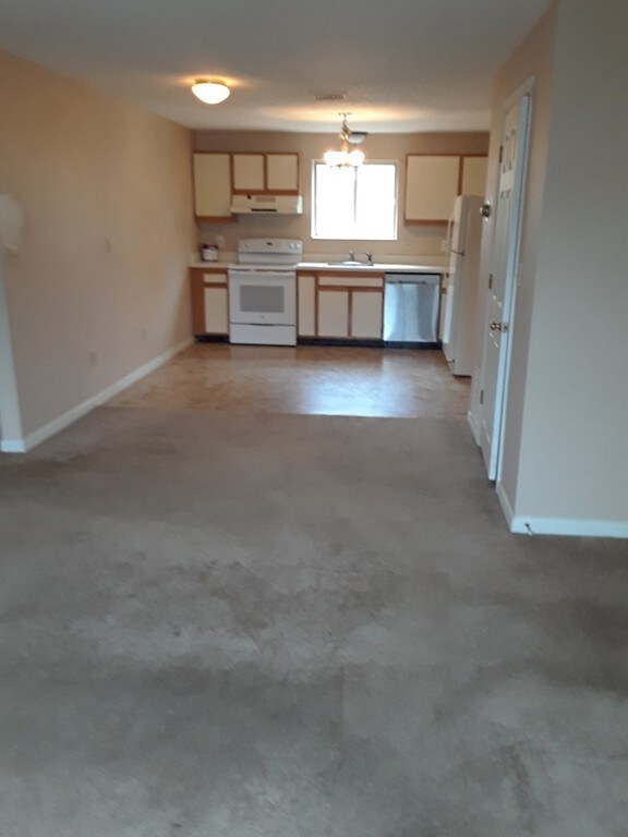 5455 N Main St unit 1C, Fall River, MA 02720 - photo 2