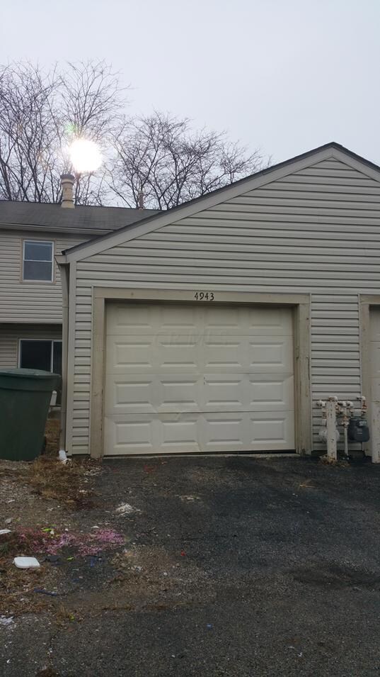 Garage Kristie Falls 1
