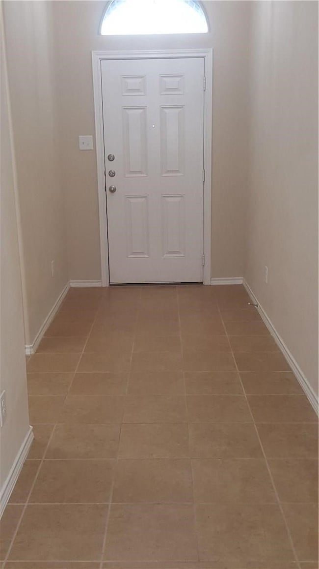 8217 Spotted Doe Dr, Fort Worth, TX 76179 - photo 3