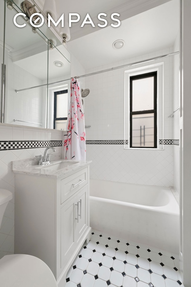 222 E 82nd St unit 5E, New York, NY 10028 - photo 7