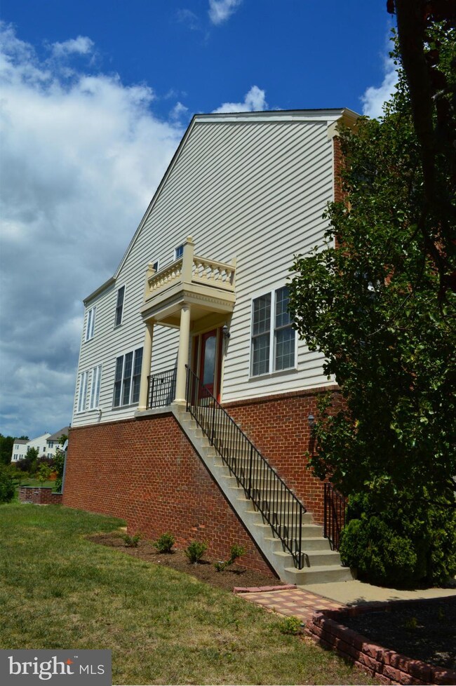 22605 Upperville Heights Square, Ashburn, VA 20148 - photo 2