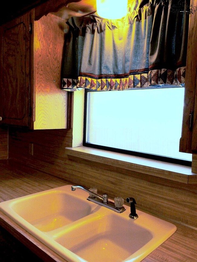 1300 Hunt St, Wichita Falls, TX 76302 - photo 7