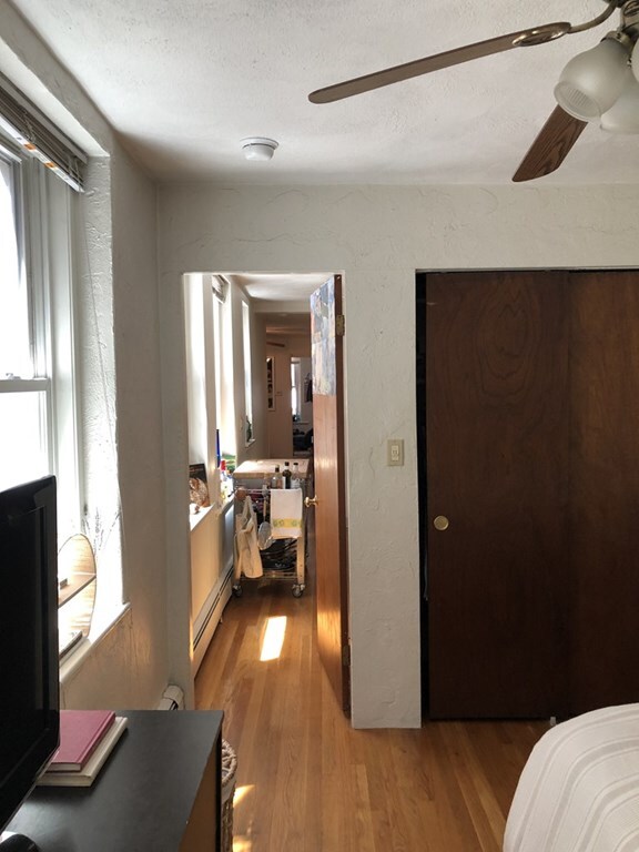 19 Margaret St unit 1, Boston, MA 02113 - photo 4