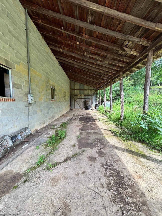 2843 Marquess Rd, Tunnelton, WV 26444 - photo 6