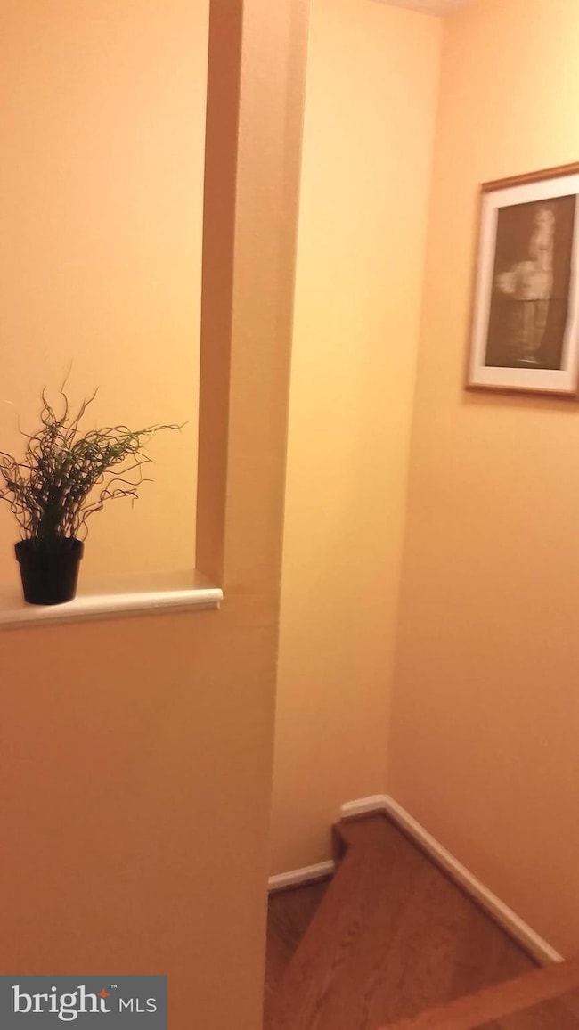 9522 Quarry Bridge Ct, Columbia, MD 21046 - photo 2