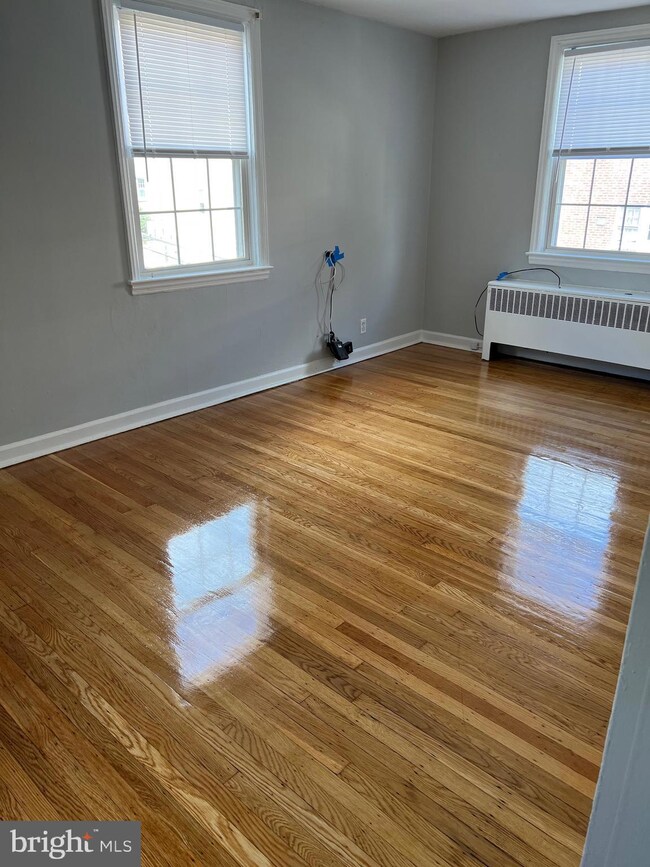 2315 Haverford Rd unit D, Ardmore, PA 19003 - photo 3