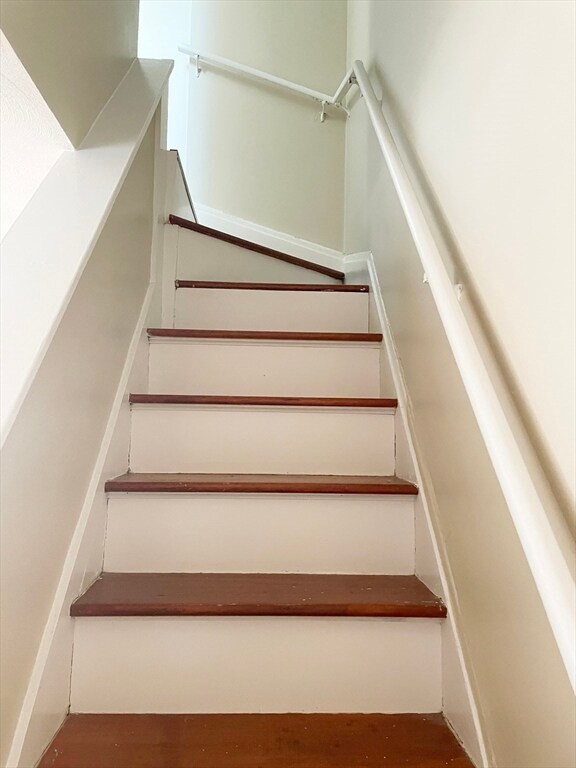 8 Smith St unit 2L, Salem, MA 01970 - photo 5