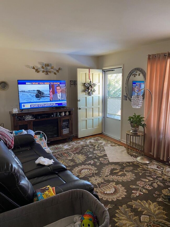 Living Room (2800)