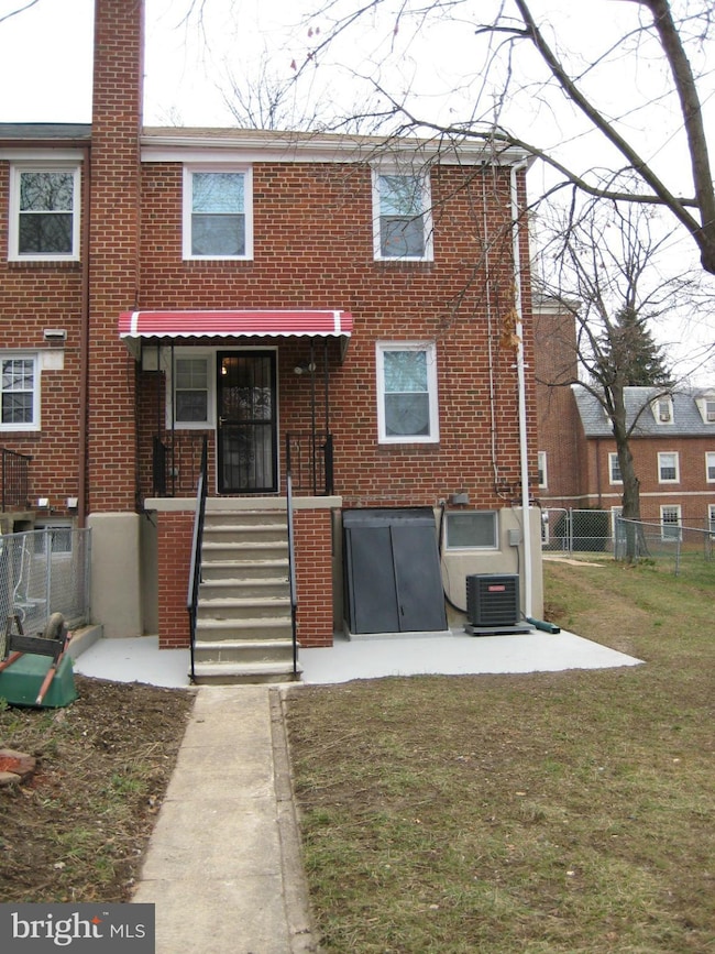5512 Woodmont Ave, Baltimore, MD 21239 - photo 3