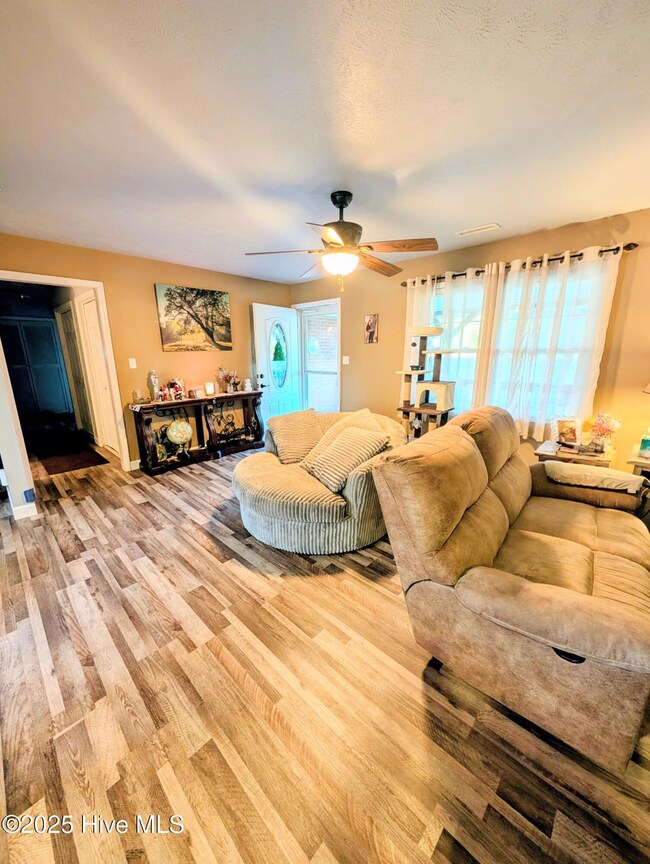 2793 Neils Eddy Rd, Riegelwood, NC 28456 - photo 5