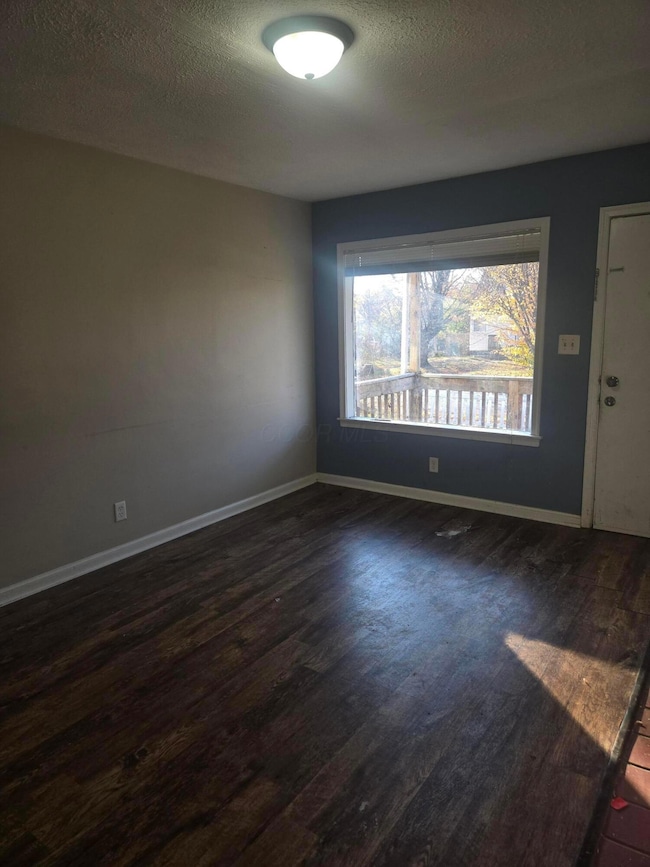 2152 Gerbert Rd, Columbus, OH 43211 - photo 4