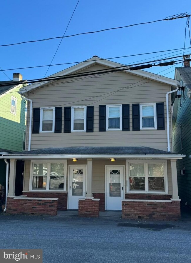 211 Valley St, Tuscarora, PA 17925 - photo 3