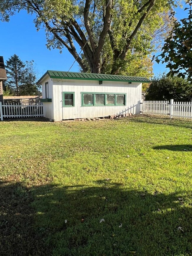 424 N Wood St, Loudonville, OH 44842 - photo 3