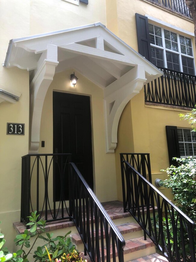 313 S Bromeliad, West Palm Beach, FL 33401 - photo 2