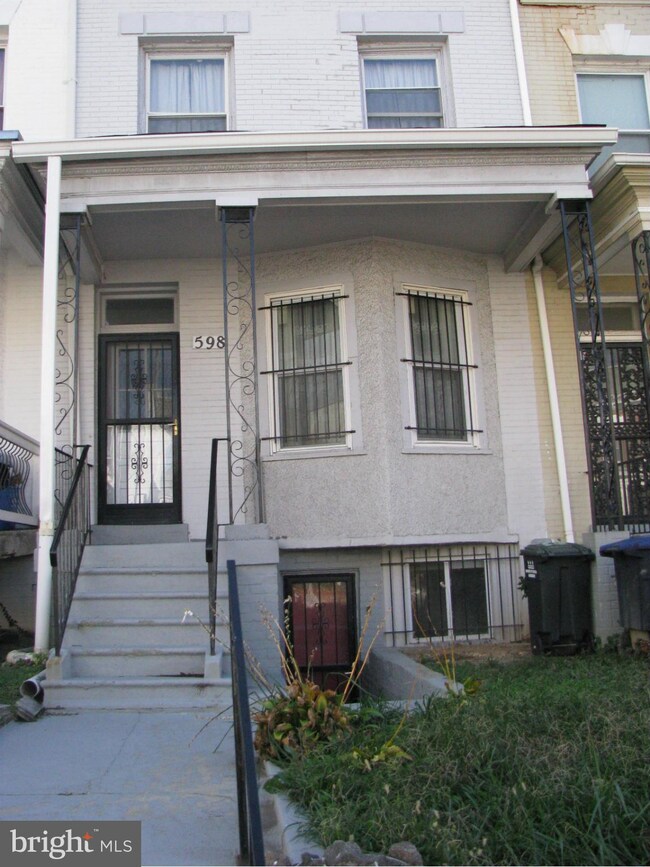598 Park Rd NW, Washington, DC 20010 - photo 2